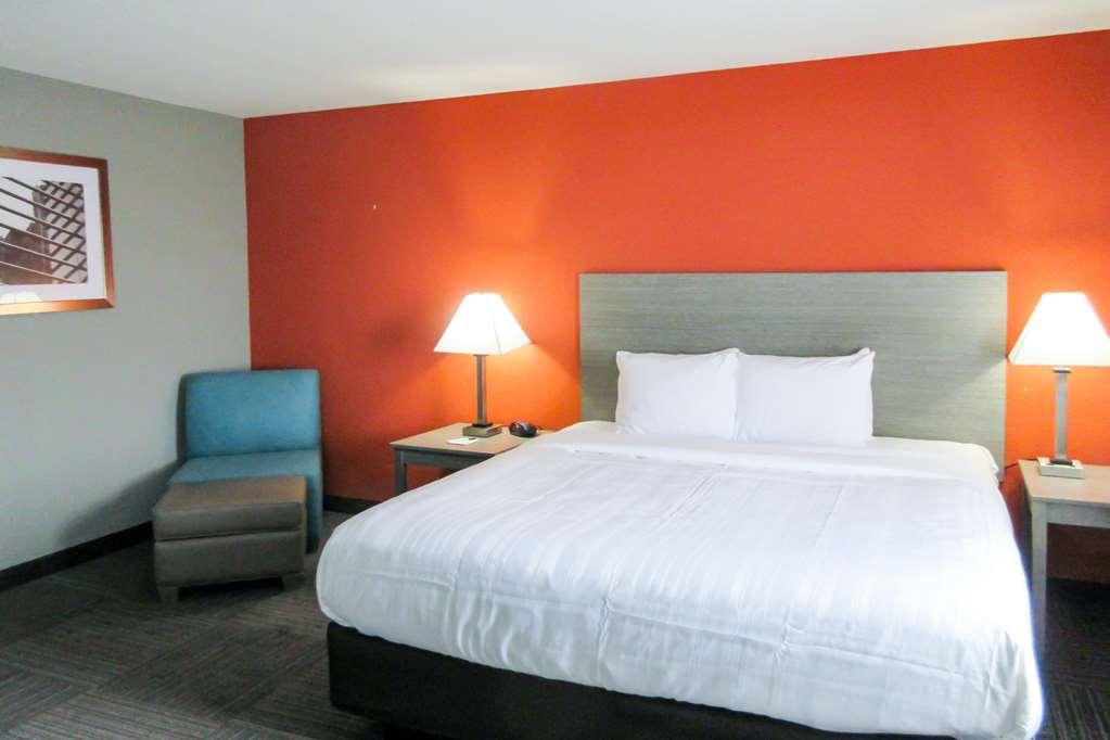 Quality Inn & Suites Hammond Near I-8090 Стая снимка